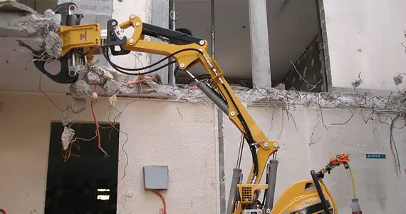 DÉMONTAGE DE BÂTIMENT